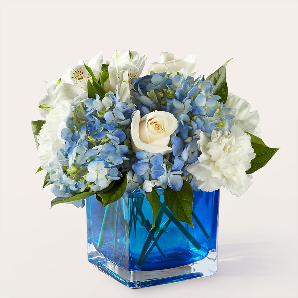 Soothing Waters Bouquet – Portage Florals, Portage PA