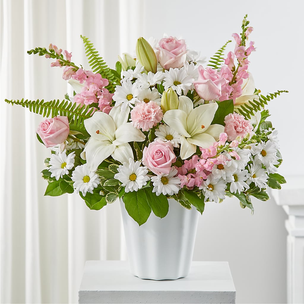 Soft Touch Tabletop Basket – Portage Florals, Portage PA