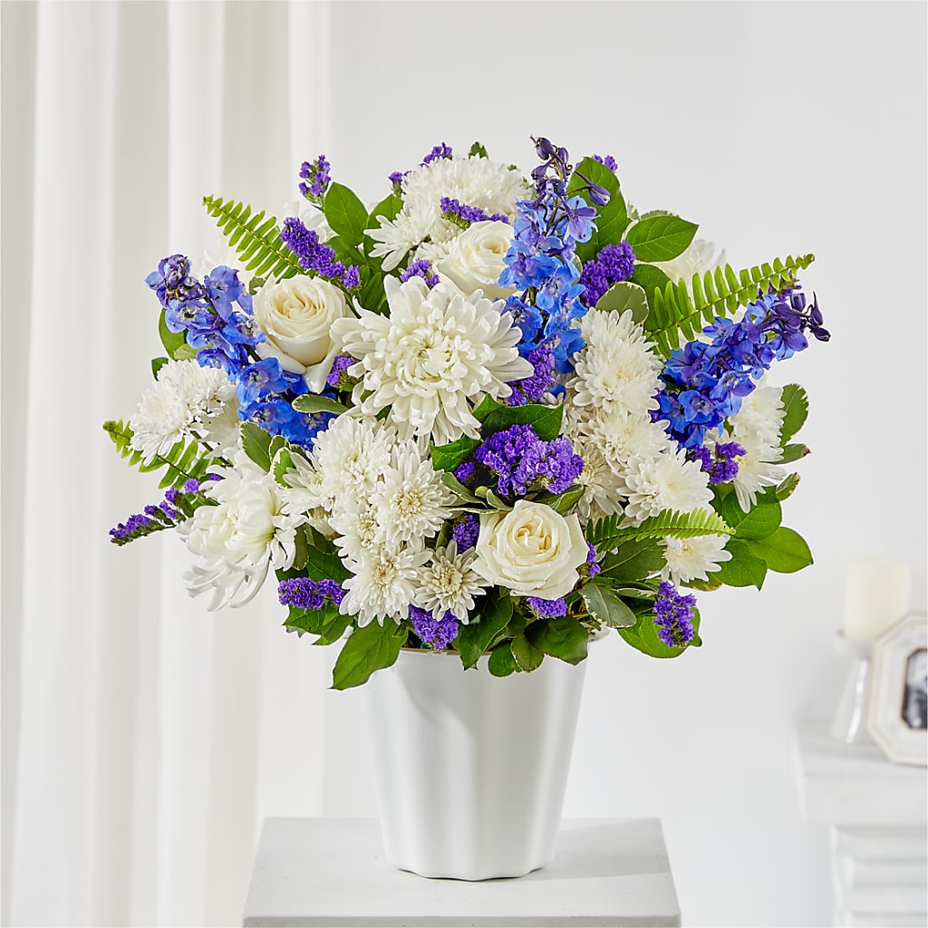 Hold Dear Tabletop Basket – Portage Florals, Portage PA