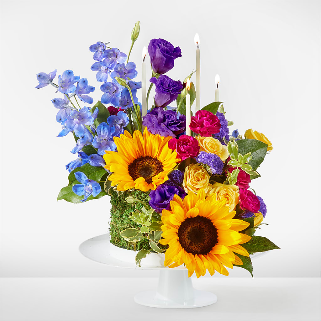 Star of the Day Floral Cake – Portage Florals, Portage PA