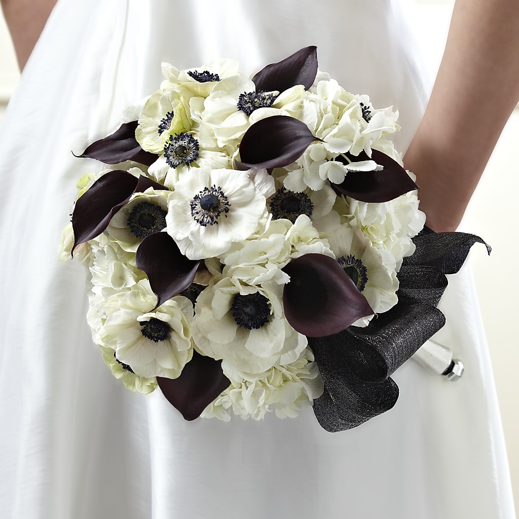 To Have and To Hold Bouquet – Portage Florals, Portage PA