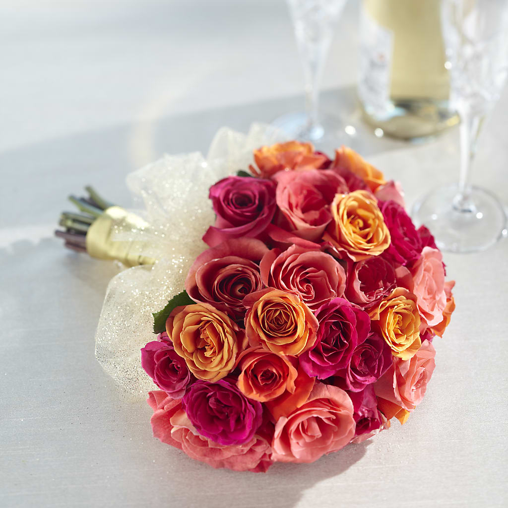 Sweet Roses Bouquet – Portage Florals, Portage PA