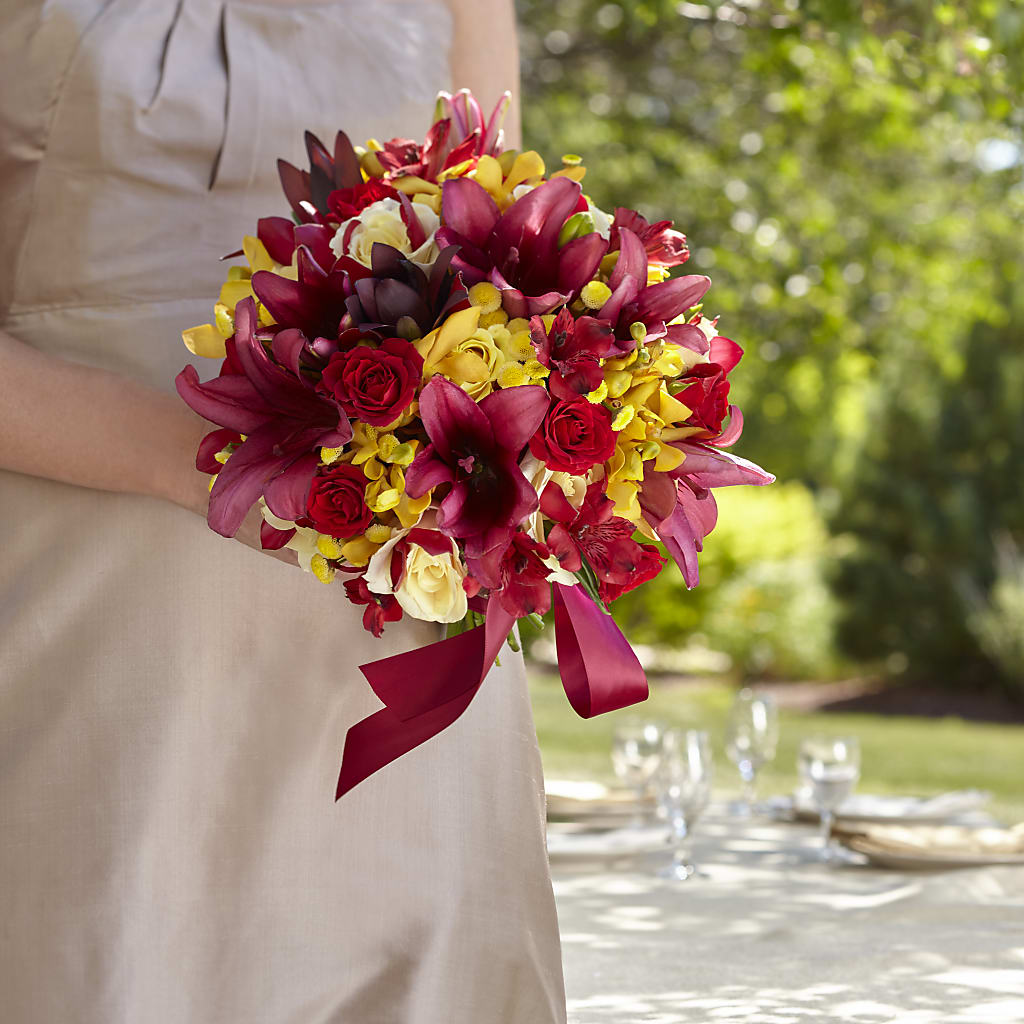 Sunningdale Bouquet – Portage Florals, Portage PA