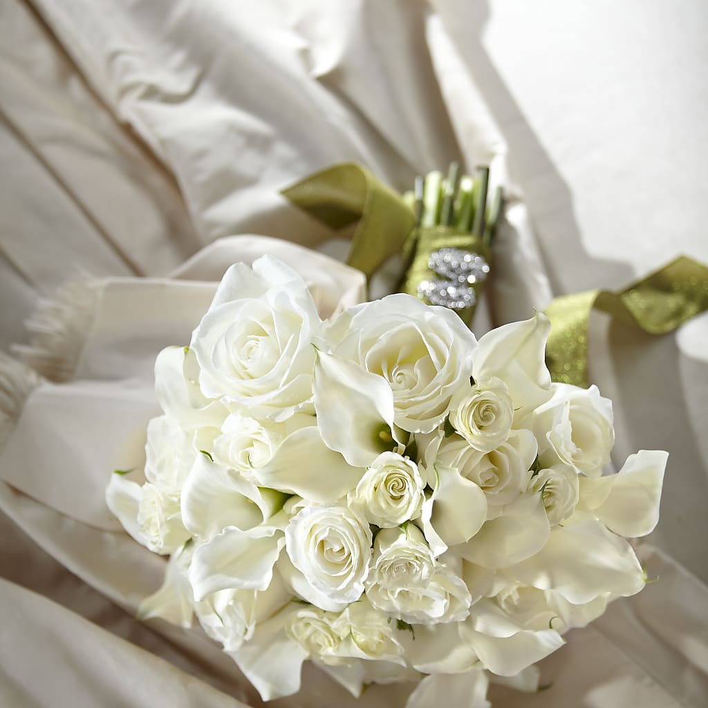 Serene Highness Bouquet – Portage Florals, Portage PA