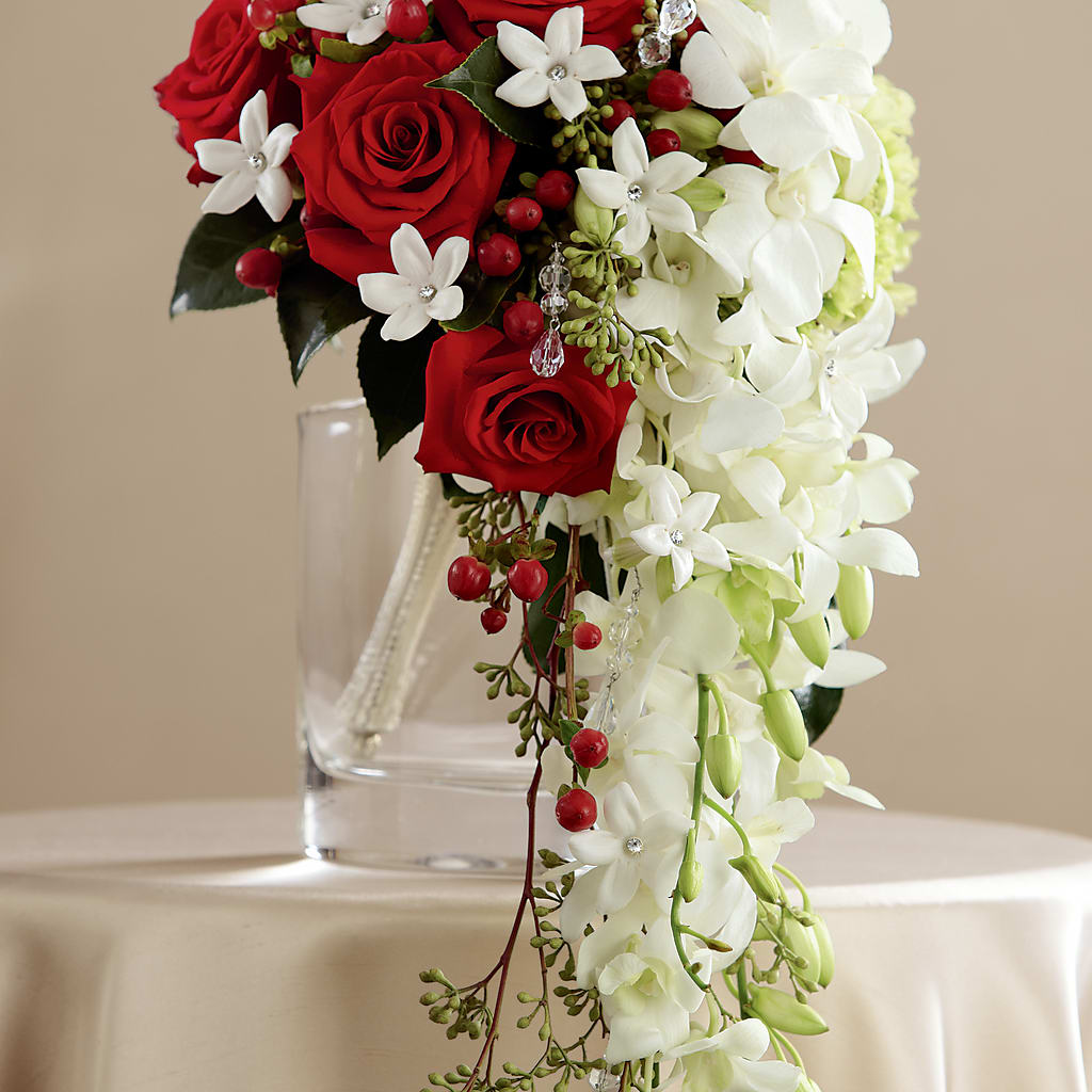 Here Comes the Bride Bouquet – Portage Florals, Portage PA