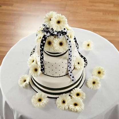 Simple Sophistication Cake Décor –  Portage Florals, Portage PA